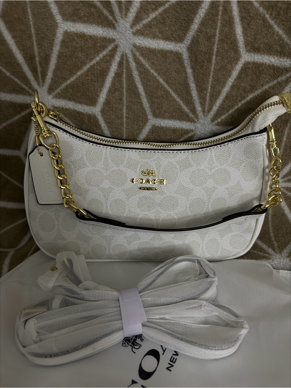 1:1 Coach White Signature Jacquard Shoulder Bag with Gold Hardware & extra strap
